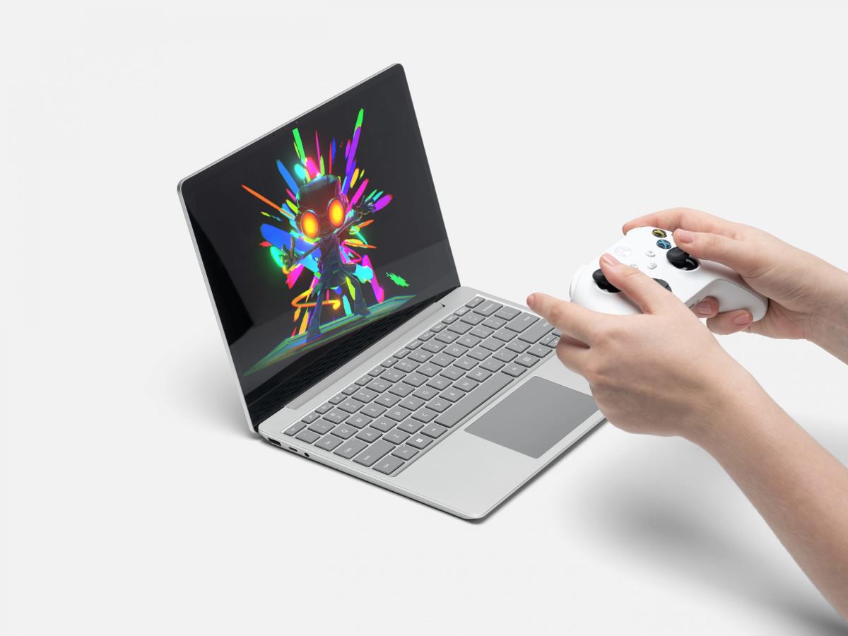 Surface Laptop Go 2 - 12.4in Touchscreen - i5 1135g7 - 8GB Ram - 256GB SSD - Win11 Pro - Platinum - Azerty Belgian - Iris Xe Graphics