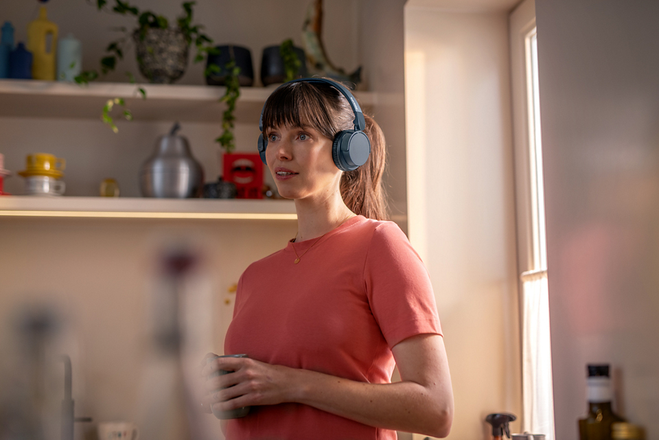 On-ear - Wireless Headphones - Blue Tah4209bl