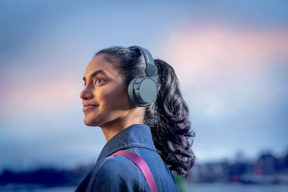 On-ear - Wireless Headphones - Blue Tah4209bl