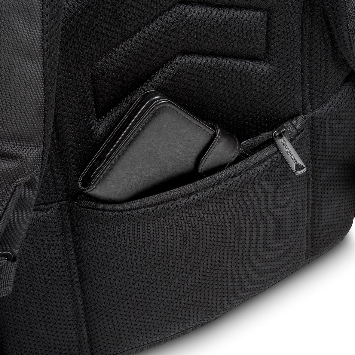 Strike - 17.3in Gaming Notebook Backpack - Black / Red