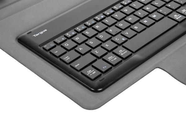 Pro Tek - Universal Bluetooth Keyboard Case - 9-10.5 (fr)