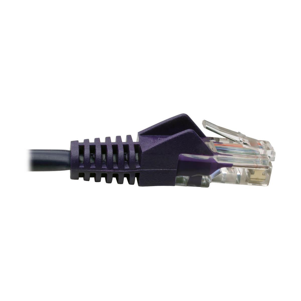 TRIPP LITE Patch cable - Cat 5e - UTP - Snagless - 7.5m - Purple