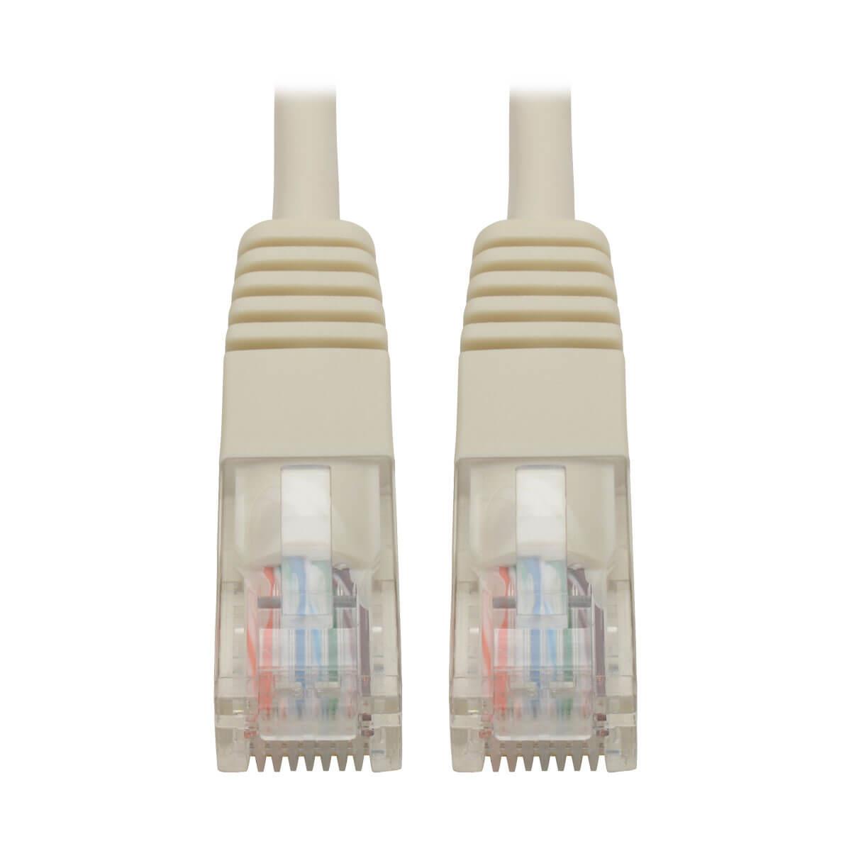 TRIPP LITE Patch cable - Cat 5e - UTP - molded - 4.5m - White