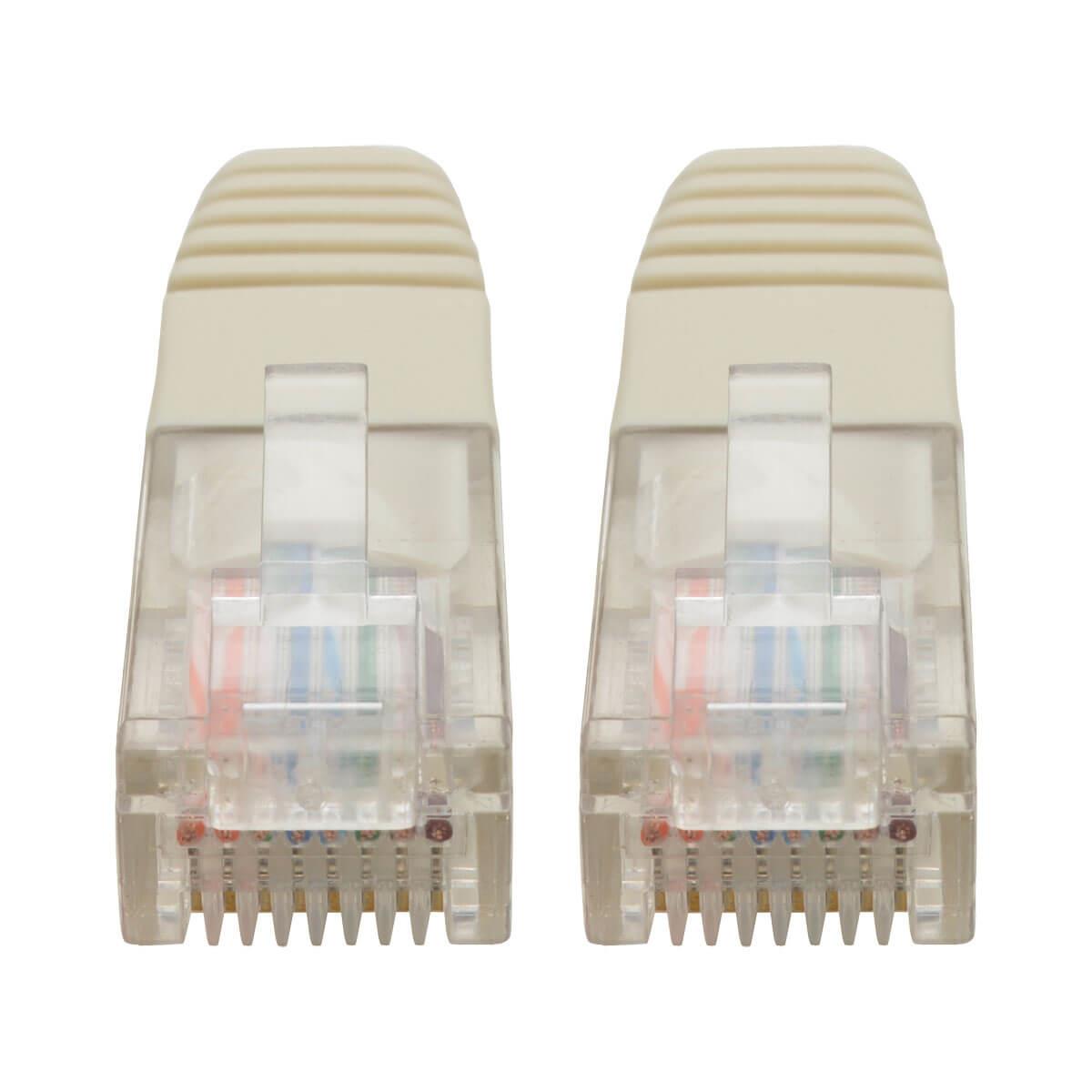 TRIPP LITE Patch cable - Cat 5e - UTP - molded - 4.5m - White