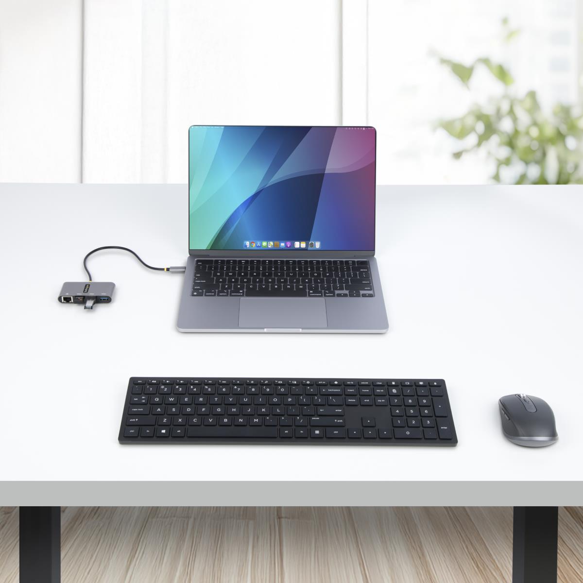 Hub Plus 3-port USB 3.0 Gigabit Ethernet - USB-c - White Bus-powered
