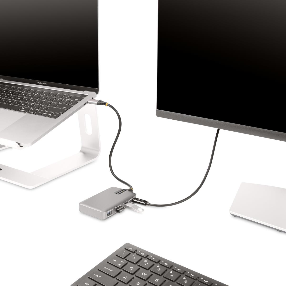 USB-c Hub 4-port W/USB-c Video 3x USB-a/1x USB-c For Laptops