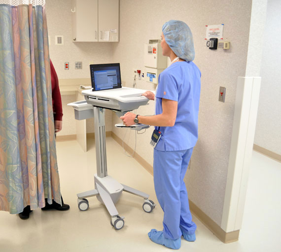 Styleview Emr Laptop Cart Non-powered (white Grey And Polished Aluminum)