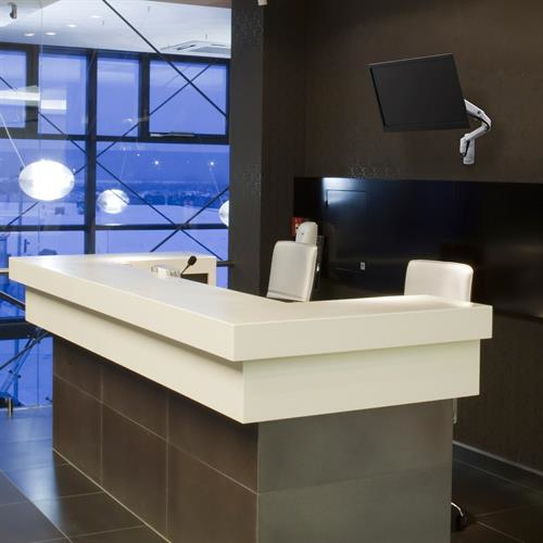 Mxv Wall Monitor Adjustable Arm - Screen Up To 34in - White