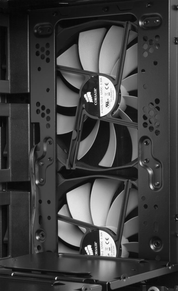 Obsidian Series 750d Full Towercase