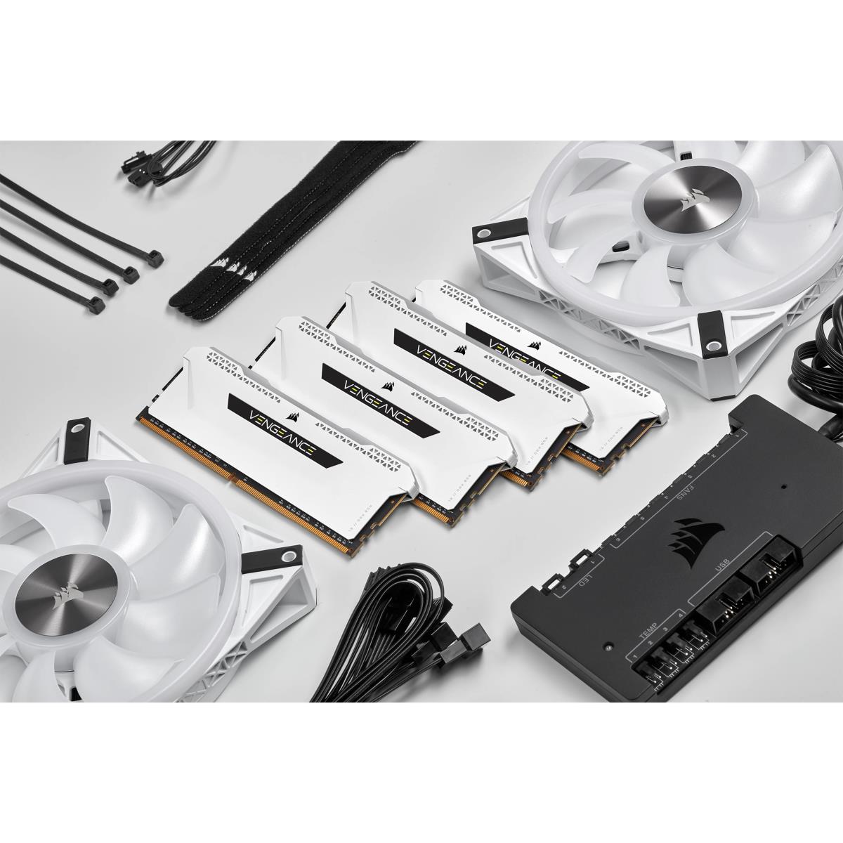 Memory 32GB Ddr4 3200MHz C16 (4x8gb) Vengeance RGB Pro White