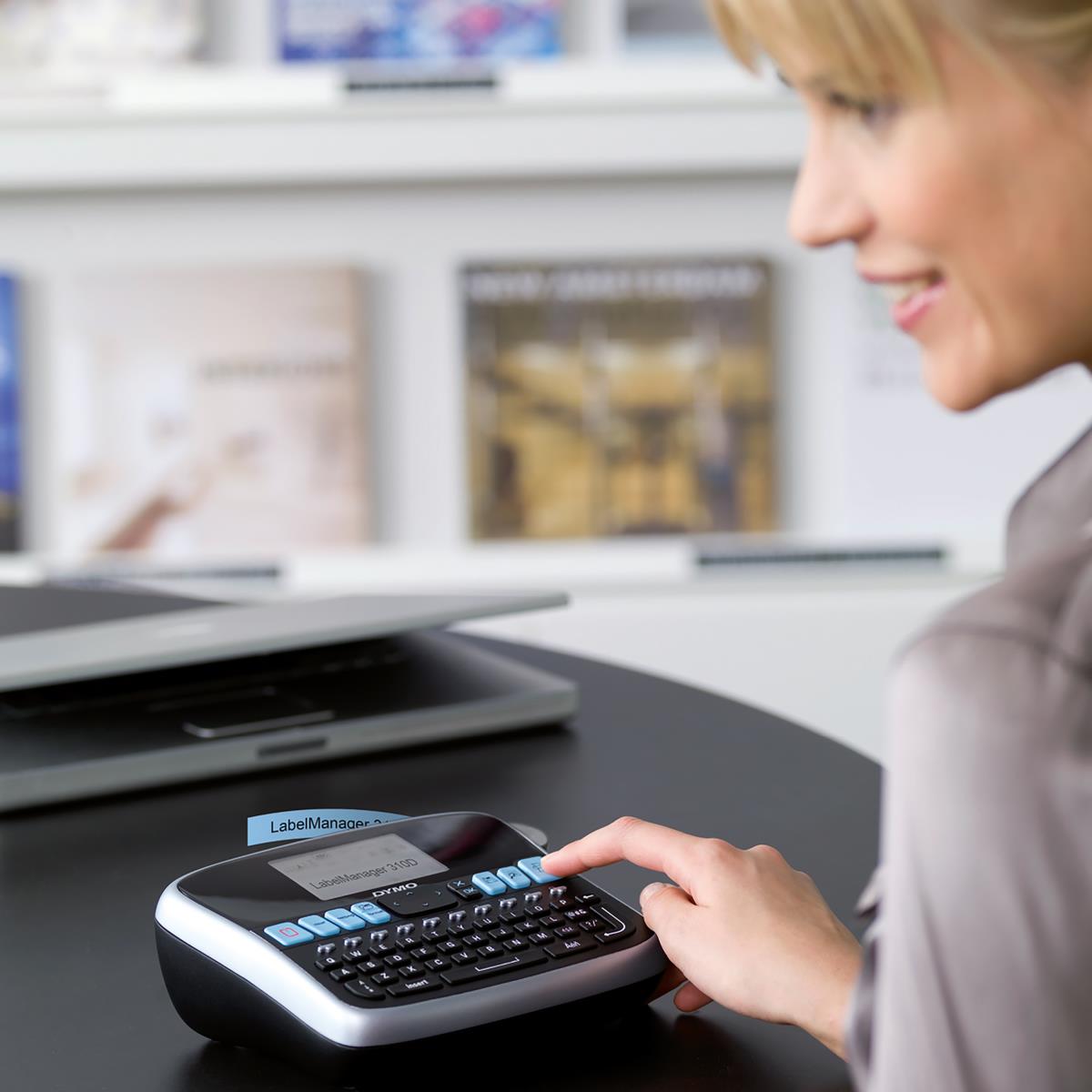 Labelmanager 210d - Label Printer - 12mm - Qwertz