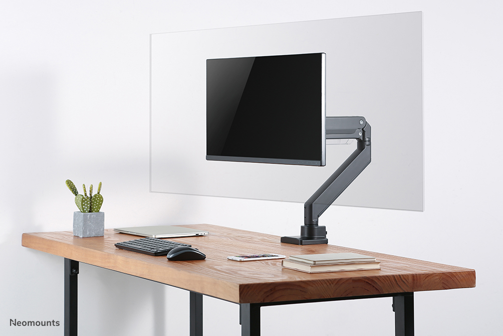 Transparent Screen For 1 Flat Screen
