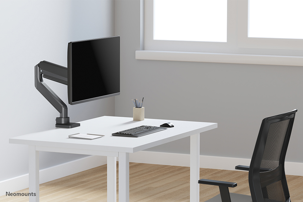 Desk Mount 1 Screen 17-42in (clamp/grommet) - Black