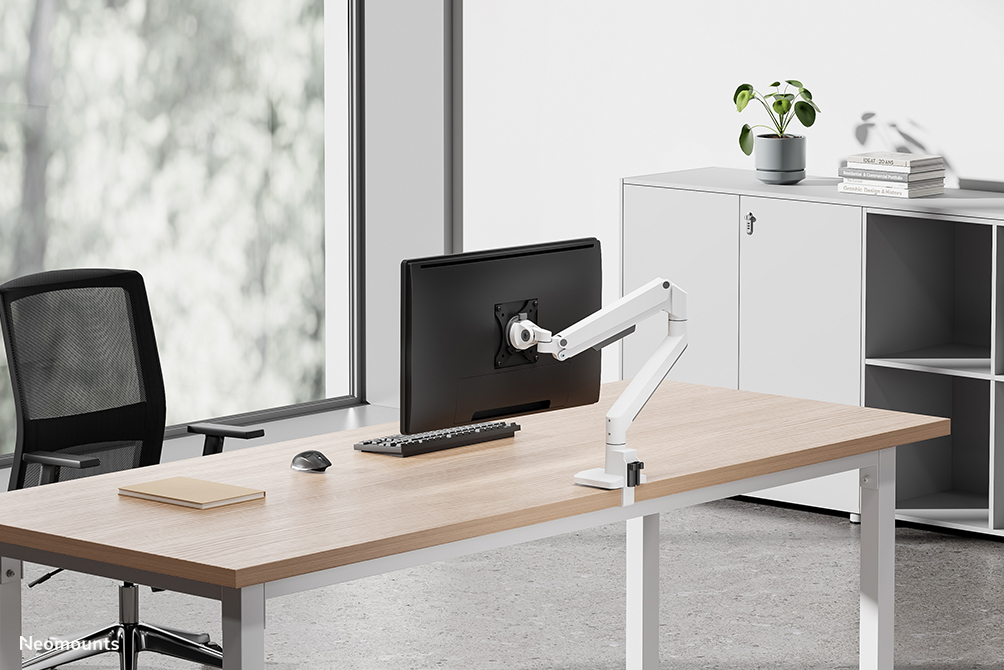 Neomounts Ds70-250wh1 Full Motion Monitor Arm Desk Mount For 17-35in Screens - White