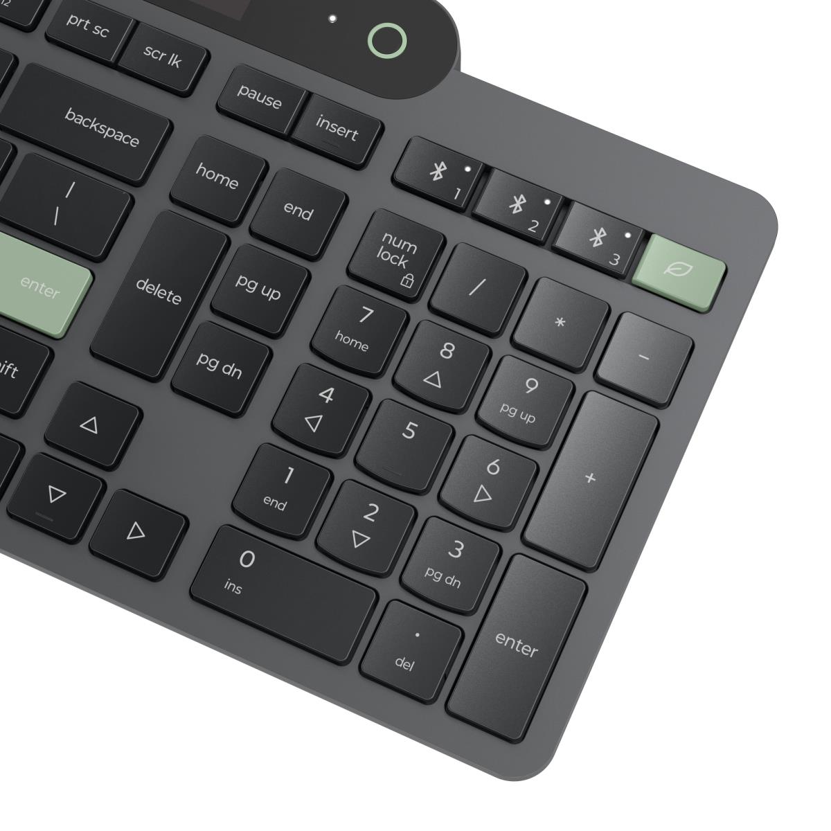Self-Charging Bluetooth Keyboard - Qwerty US with Euro symbol
