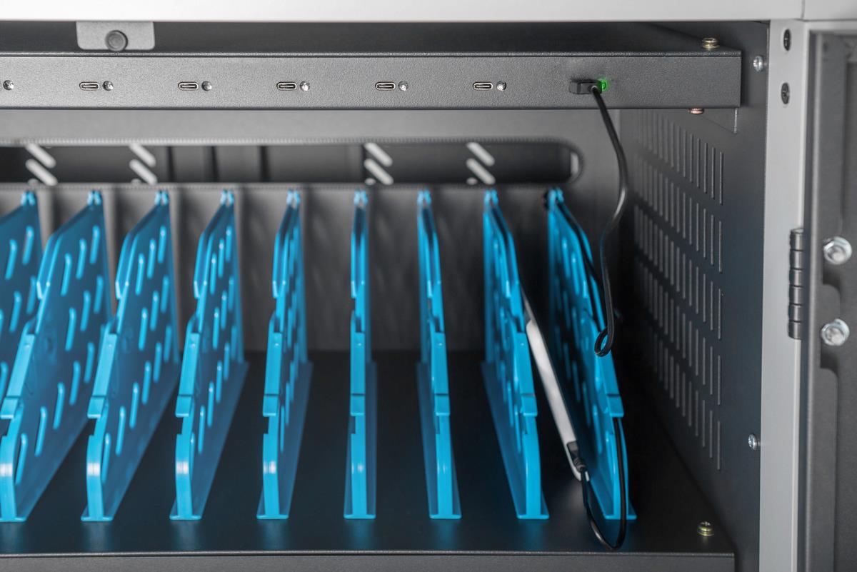 Charging trolley 15.6in USB-C 30 charge bases PDU fan 1260 x 824 x 650mm