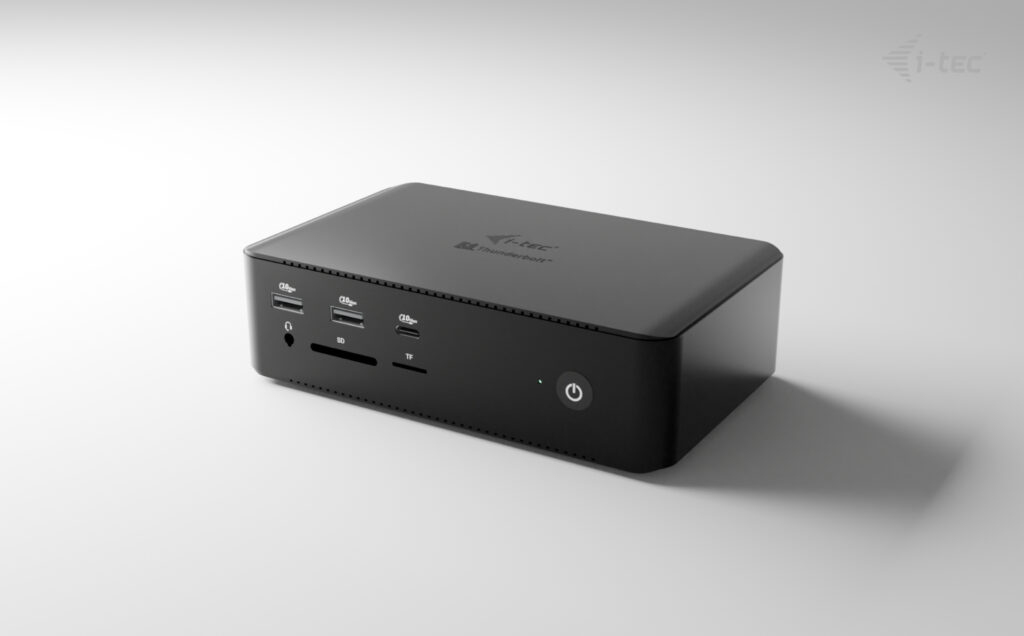 Thunderbolt 5 4x Display Docking Station - USB-c -  Power Delivery 140w
