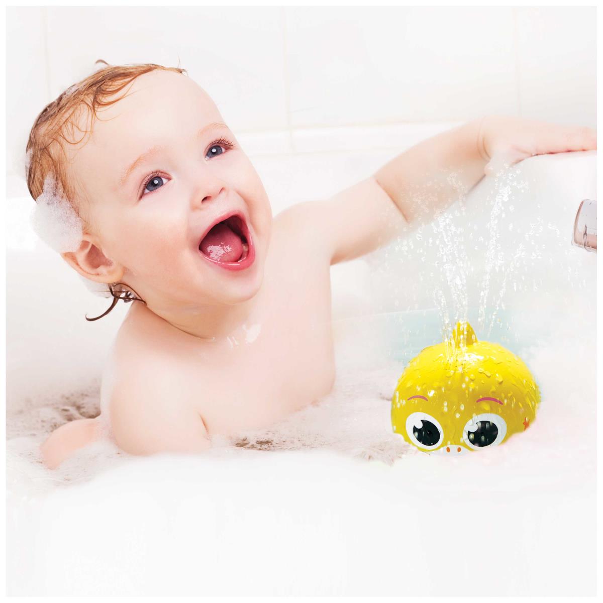 Baby Shark Bath Figural Sprinkler