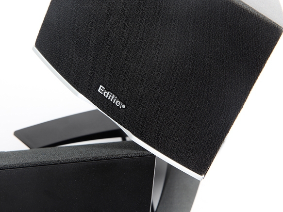 S730d-b 2.1 Multimedia Speaker System Wooden Subwoofer 28w Rms Wired Volume Control Black