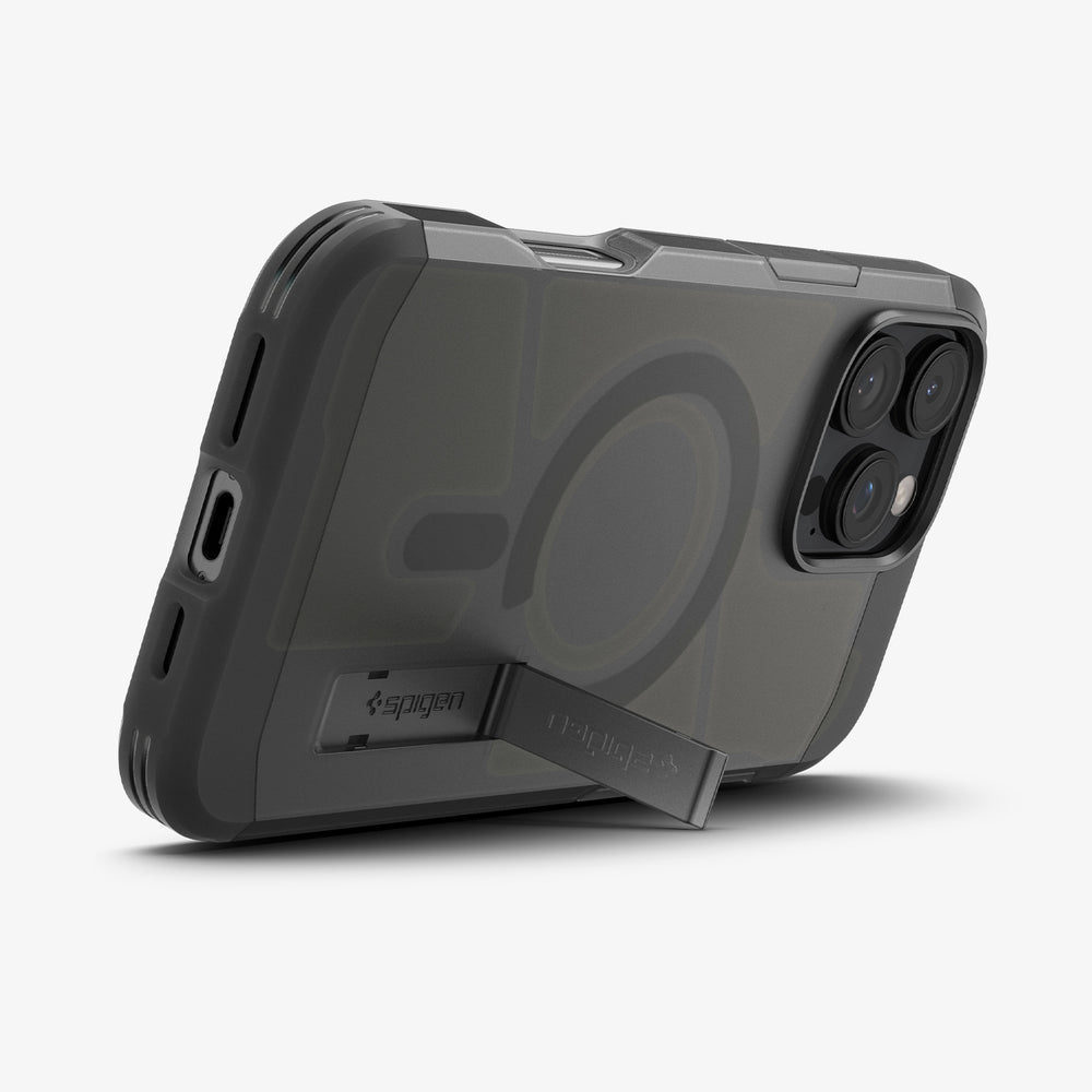 iPhone 16 Pro Max CaseTough Armor MagFit Frost Black