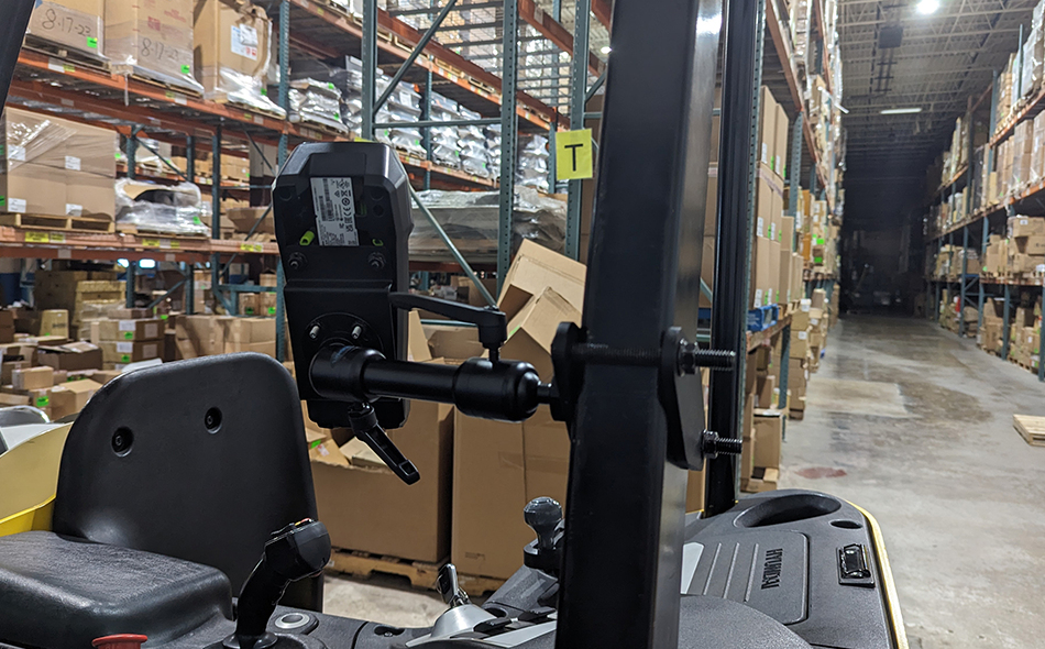 Kit - Zebra Tc22/27 Cradle With Zirkona Medium Joiner + Suction Cup Mount