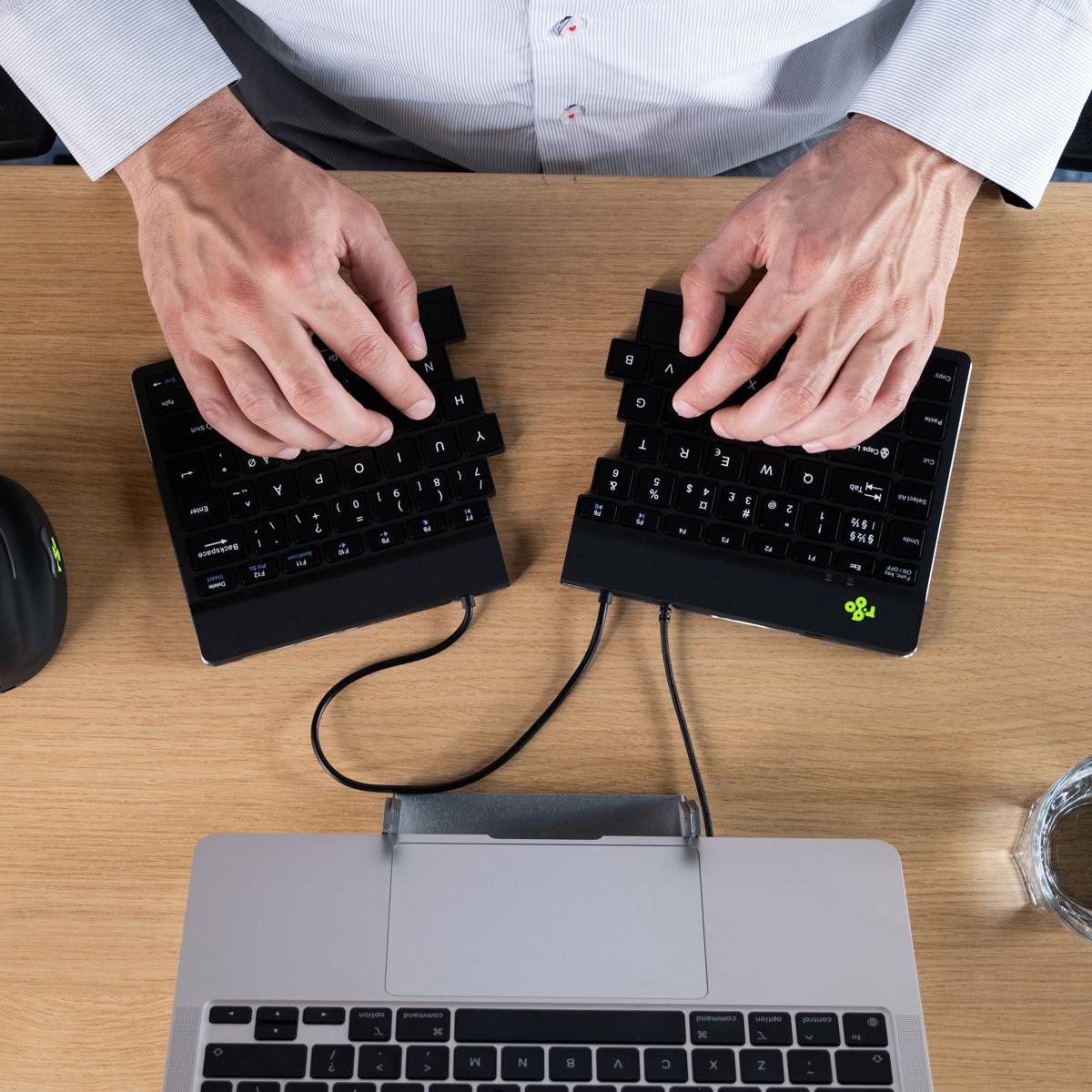 Split Ergonomic - Black - Qwerty Us