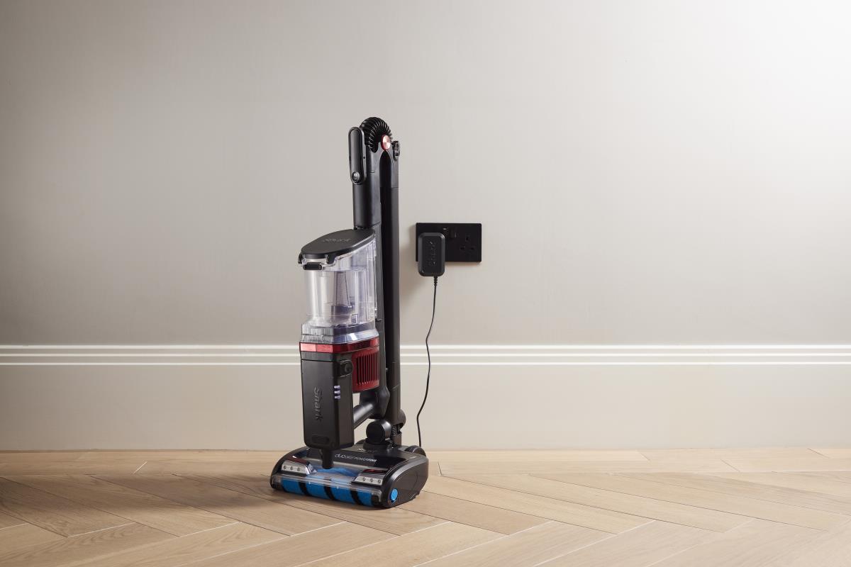 Shark Cordless Vacuum With Anti Hair-wrap Powerfins Technology And Flexology