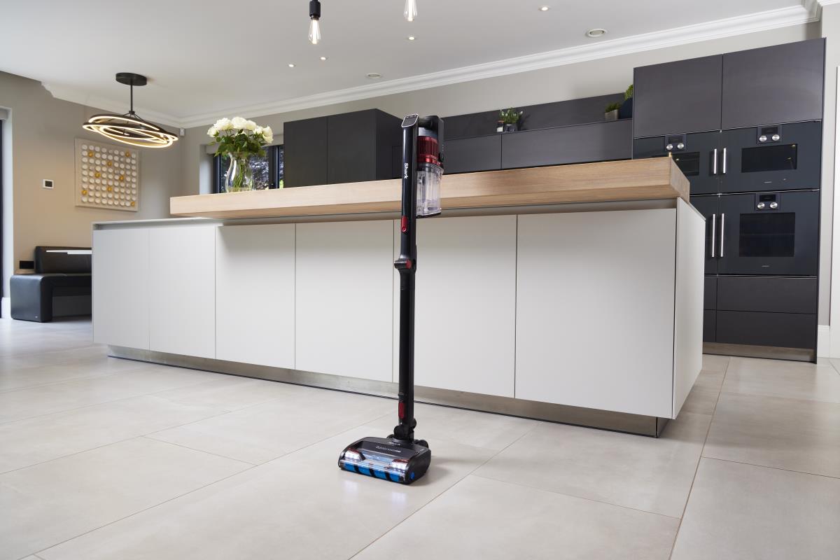 Shark Cordless Vacuum With Anti Hair-wrap Powerfins Technology And Flexology Truepet