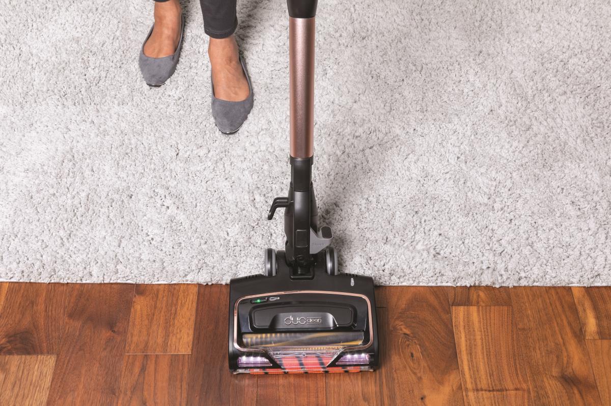 Corded Vacuum With Anti Hair Wrap Technology And Flexology Cord Lenght 8m   Duo Clean Brush And Tr