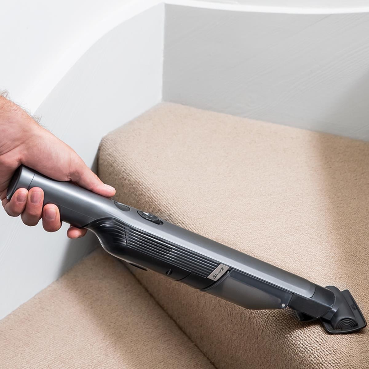 Powerfull Cordless Handheld Vacuum Cleaner/fixed Battery 8 Min Runtime/chargingtime