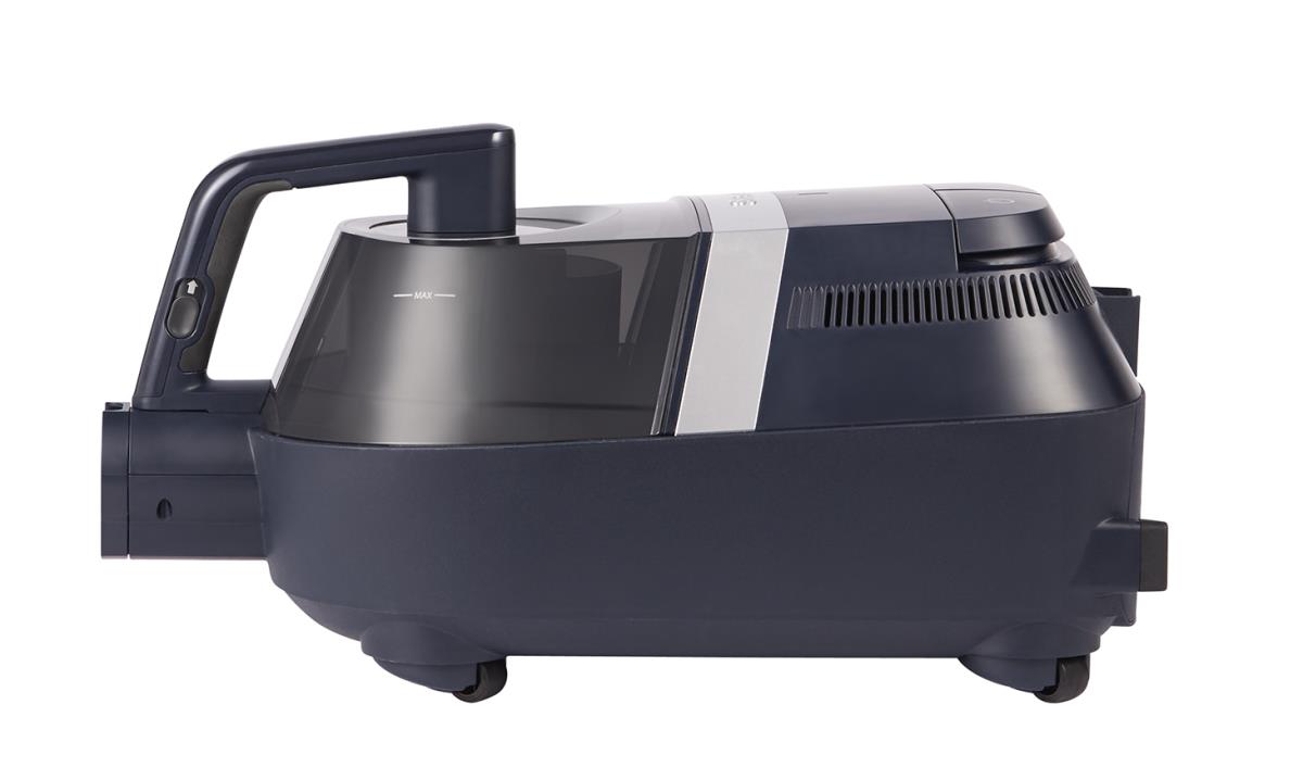 Shark Bagless Cylinder Vacuum Cleaner - Pet Model. With Anti Hair Wrap