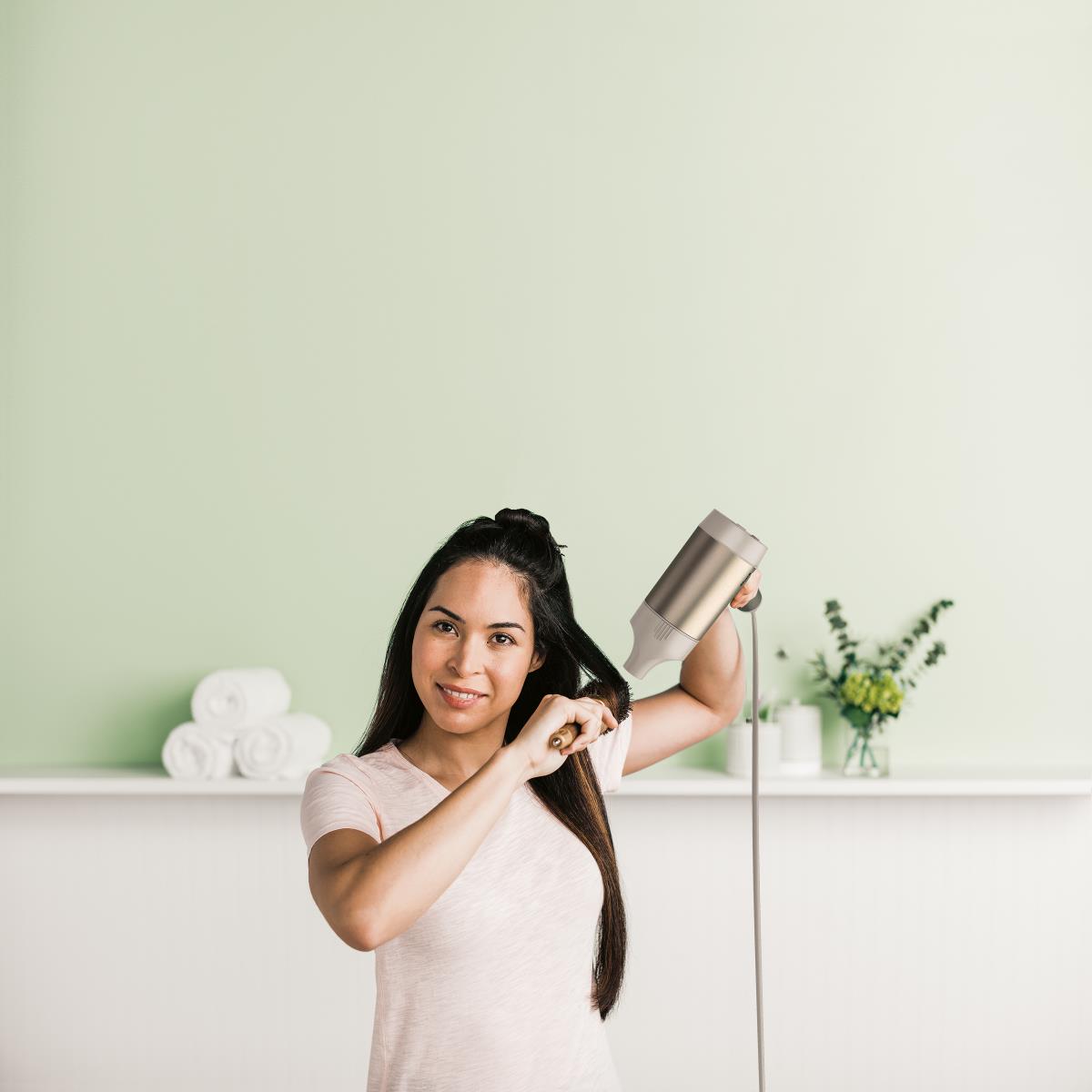 Style Iq Hairdryer With 2-in-1 Concentrator & Diffusor Style Iq